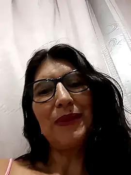 Snapshot of swity_foster chatting on 11/03/25, 10:27 swity foster online show from 11/03/25, 10:27