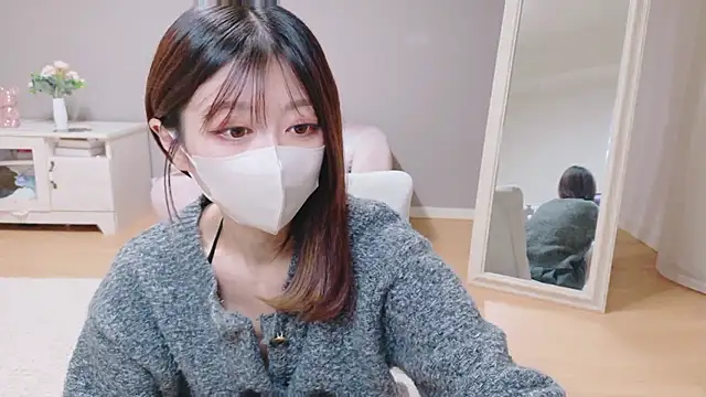 Yuna-ch online show from 02/28/26, 11:00