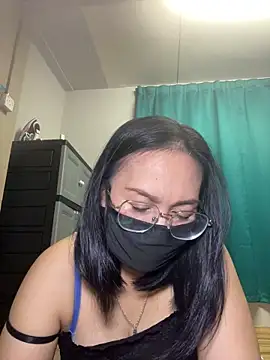 melyiaaa online show from 04/29/26, 02:54