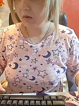 qSensi online show from 11/28/25, 10:12