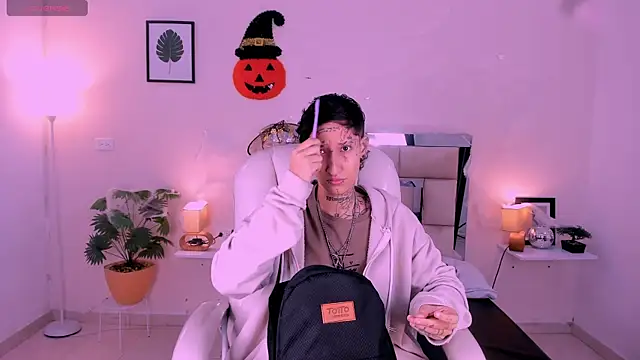 Luci Rose online show from 10/18/25, 03:09