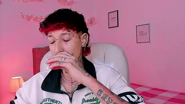 Luci Rose online show from 02/14/26, 02:30