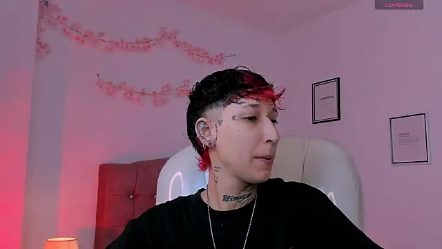 Luci Rose online show from 07/07/26, 03:16