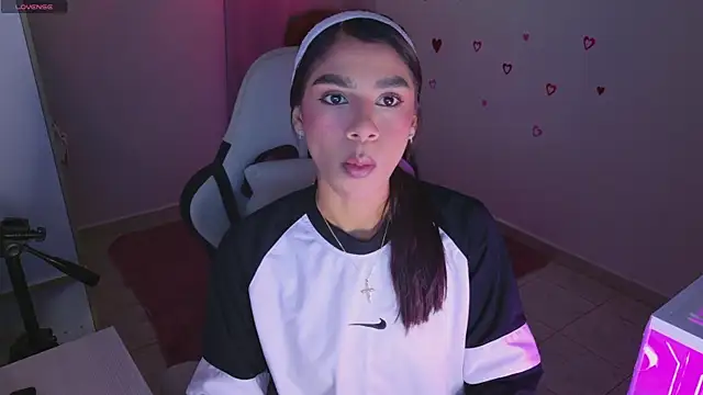 BrunetteAdams001 online show from 02/24/26, 03:48