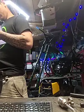 twistafatpipe online show from 04/14/26, 10:05