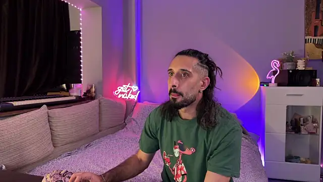 Secret Lovers1 online show from 06/01/26, 06:31