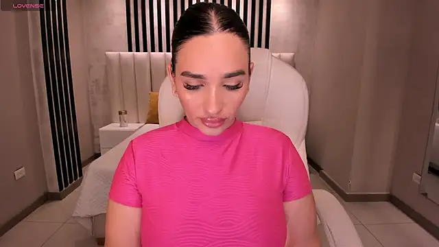 Snapshot of NovaSpencer chatting on 09/23/25, 07:17 NovaSpencer online show from 09/23/25, 07:17