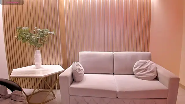 VeronicaBlue online show from 06/30/26, 09:43