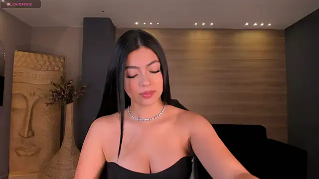 Snapshot of NataliaGaret chatting on 10/17/25, 03:10 NataliaGaret online show from 10/17/25, 03:10