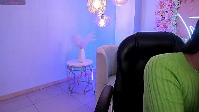 Snapshot of AyshelBrown chatting on 10/09/25, 03:37 AyshelBrown online show from 10/09/25, 03:37