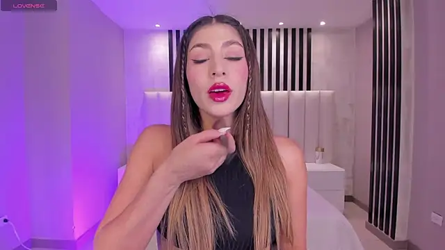 MaddisonTaylor1 online show from 09/16/25, 08:21