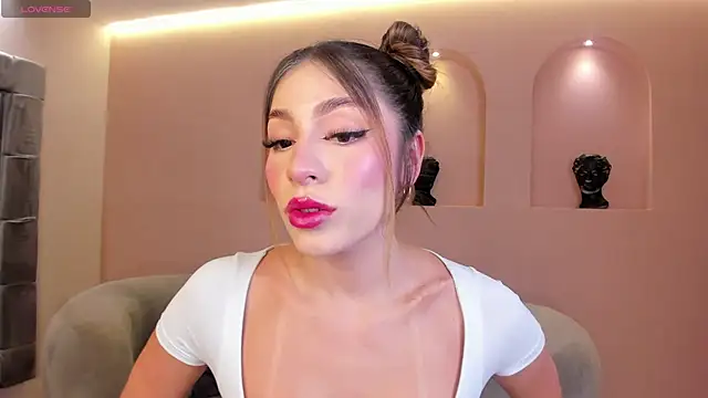 MaddisonTaylor1 online show from 09/30/25, 08:03