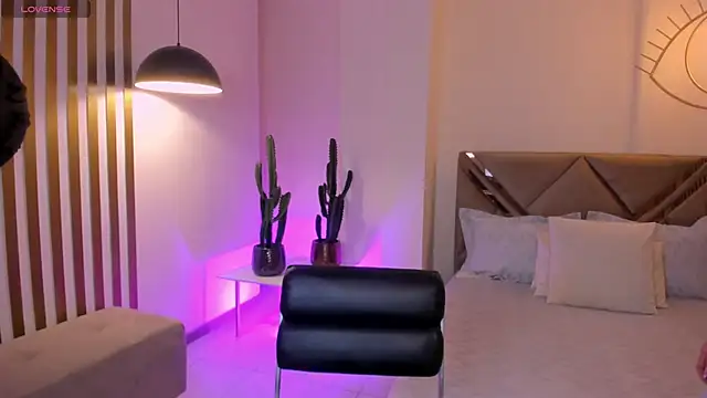 MaddisonTaylor1 online show from 10/02/25, 07:43