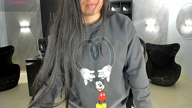 Snapshot of MilaColeman chatting on 06/10/26, 03:07 MilaColeman online show from 06/10/26, 03:07