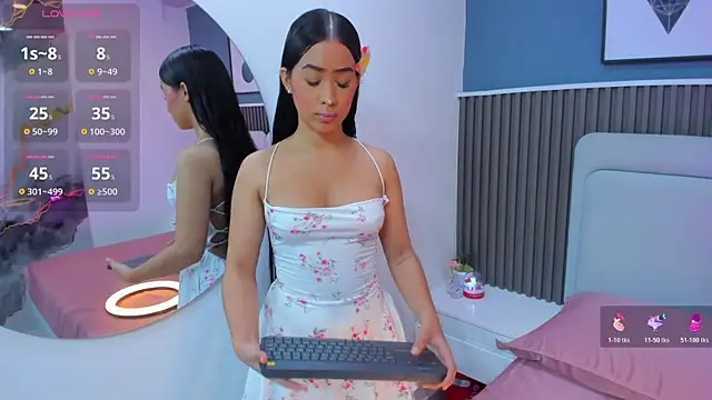 lily  star online show from 11/07/25, 03:17