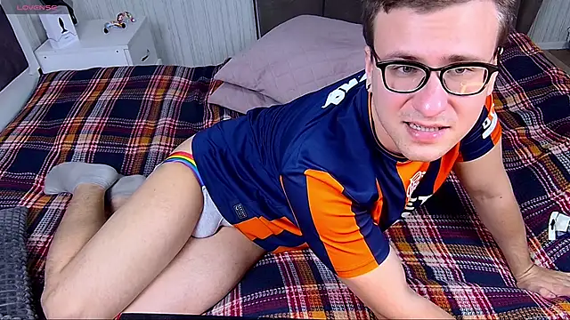 DennisGartmanB online show from 04/07/26, 06:41