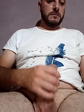 Snapshot of danmep8387 chatting on 02/21/26, 05:19 danmep8387 online show from 02/21/26, 05:19