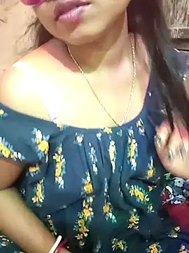 Snapshot of Couplesfuck12 chatting on 10/13/25, 12:38 Couplesfuck12 online show from 10/13/25, 12:38