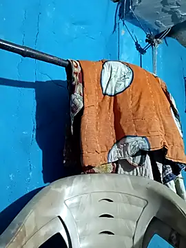 Snapshot of Harini_Gautam chatting on 09/23/25, 09:40 Harini Gautam online show from 09/23/25, 09:40