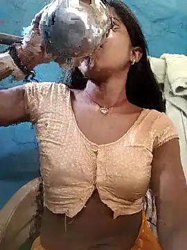 Snapshot of Harini_Gautam chatting on 10/15/25, 03:06 Harini Gautam online show from 10/15/25, 03:06