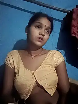 Snapshot of Harini_Gautam chatting on 10/24/25, 05:42 Harini Gautam online show from 10/24/25, 05:42