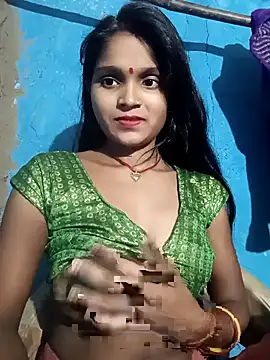 Snapshot of Harini_Gautam chatting on 11/02/25, 06:21 Harini Gautam online show from 11/02/25, 06:21