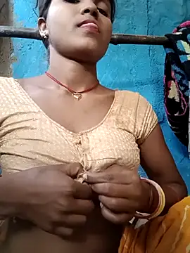 Snapshot of Harini_Gautam chatting on 11/09/25, 08:56 Harini Gautam online show from 11/09/25, 08:56