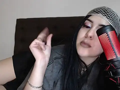 bluegoddessstoned online show from 09/20/25, 08:26