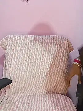 Snapshot of Slim_Noor chatting on 06/18/26, 04:57 Slim Noor online show from 06/18/26, 04:57