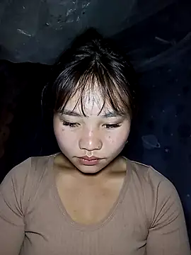 Snapshot of EllyBaby20 chatting on 09/11/25, 10:54 EllyBaby20 online show from 09/11/25, 10:54