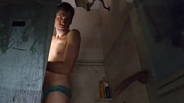 Snapshot of TallDrink11 chatting on 11/15/25, 11:07 TallDrink11 online show from 11/15/25, 11:07