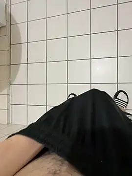 Snapshot of Dicksxd chatting on 09/30/25, 09:42 Dicksxd online show from 09/30/25, 09:42