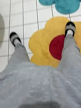 Snapshot of Dicksxd chatting on 10/06/25, 03:42 Dicksxd online show from 10/06/25, 03:42