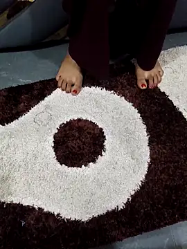 siya00 online show from 11/12/25, 12:05