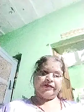 Snapshot of Bhavna_hot chatting on 09/24/25, 04:32 Bhavna hot online show from 09/24/25, 04:32