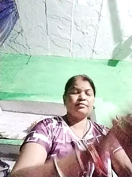 Snapshot of Bhavna_hot chatting on 09/30/25, 10:37 Bhavna hot online show from 09/30/25, 10:37