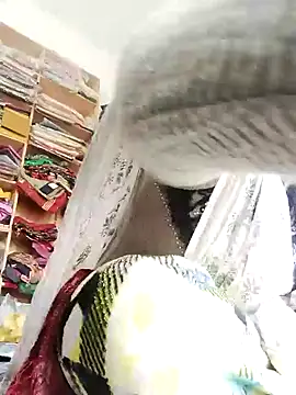 Snapshot of Bhavna_hot chatting on 12/01/25, 10:20 Bhavna hot online show from 12/01/25, 10:20