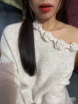 Snapshot of BeMeo003 chatting on 11/25/25, 06:13 BeMeo003 online show from 11/25/25, 06:13