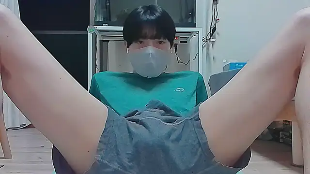 Snapshot of saitama0038 chatting on 10/02/25, 03:52 saitama0038 online show from 10/02/25, 03:52