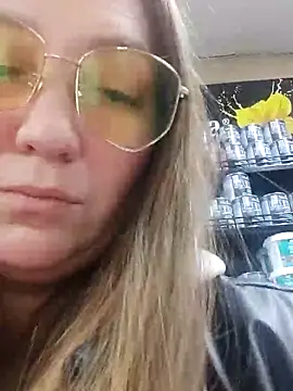 Kiss Eva online show from 02/26/26, 02:38