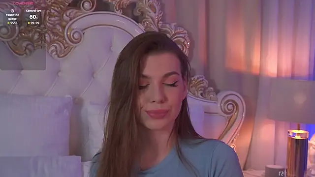 AshleyEvance online show from 10/01/25, 03:56