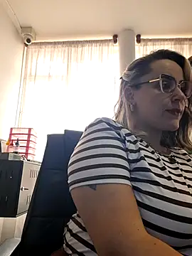 CurvyLust x online show from 11/04/25, 05:01