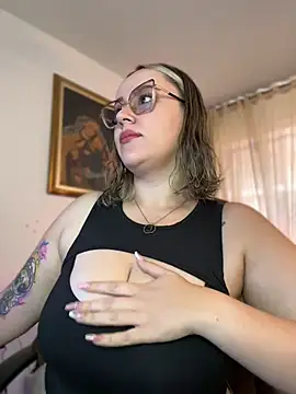 CurvyLust x online show from 07/22/26, 01:03