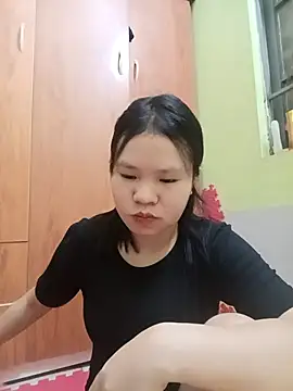 emyeuhss online show from 09/15/25, 01:00