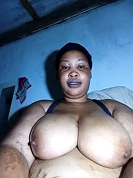 OCEANSQUITERXXX online show from 05/24/26, 12:59