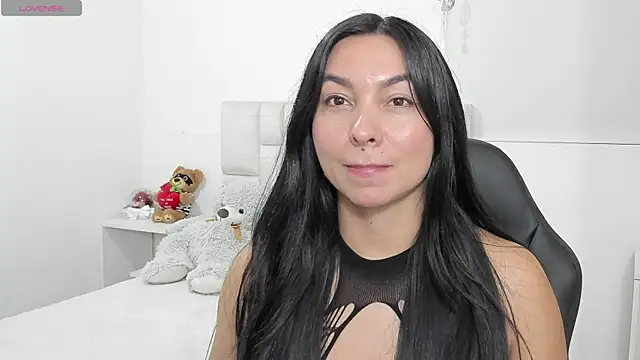 Snapshot of Ms_milarose chatting on 06/05/26, 06:52 Ms milarose online show from 06/05/26, 06:52