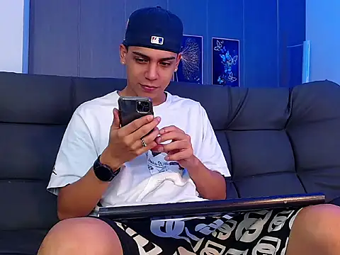 david santos16 online show from 10/10/25, 12:20