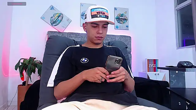 david santos16 online show from 11/02/25, 01:08