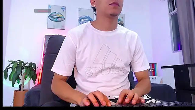 david santos16 online show from 11/05/25, 04:23