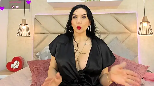 Snapshot of ValeryyWilliams chatting on 09/24/25, 11:35 ValeryyWilliams online show from 09/24/25, 11:35